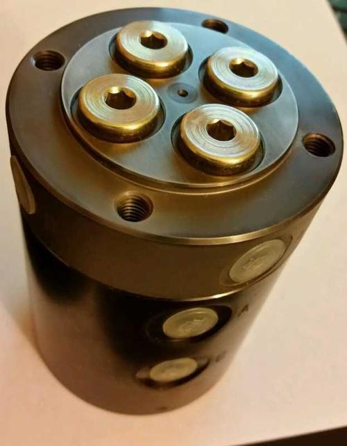 本公司還供應(yīng)上述產(chǎn)品的同類產(chǎn)品: 旋轉(zhuǎn)接頭